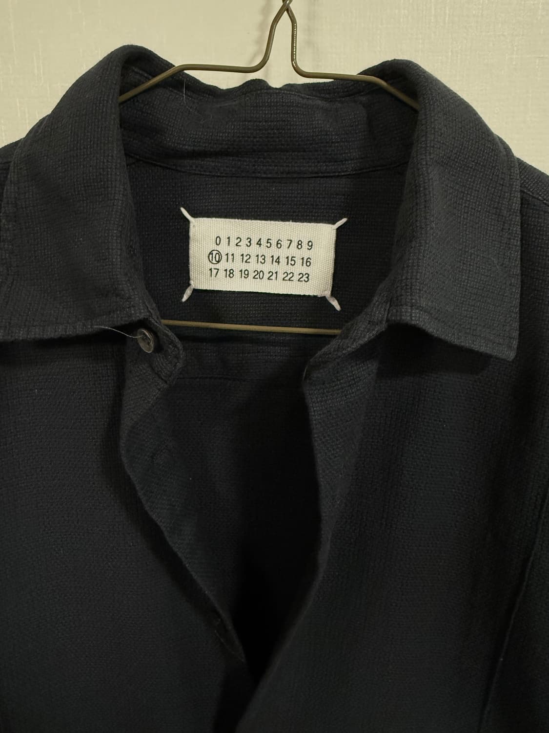 마틴 마르지엘라 캔버스 패브릭 크로스 컷아웃 셔츠 상품이미지6