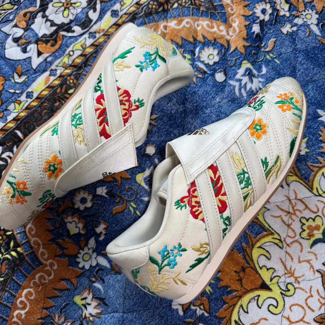 Adidas 아디다스 태권도 에크루 크림 새틴 플라워 자수 스니커즈 슈즈 상품이미지6