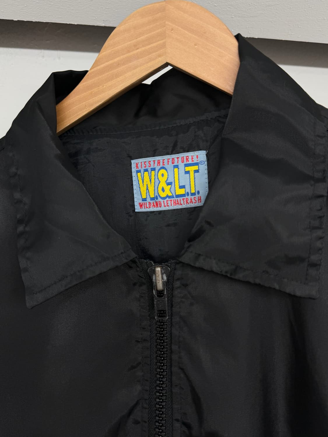 90s W&LT 월터 반 베이런동크 로고 트랙자켓  상품이미지4