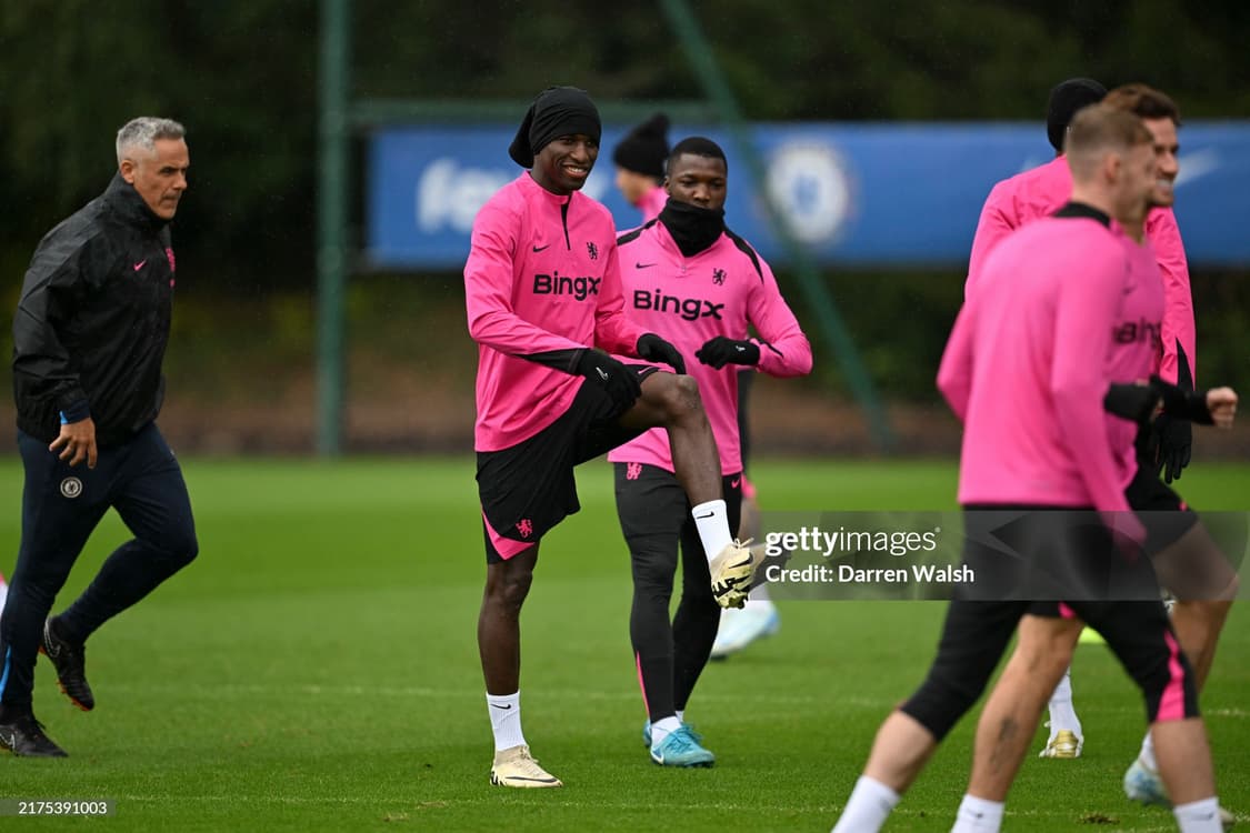 2425 나이키 첼시 유로파 지급용 스톰핏 쉴드탑 트레이닝 상품이미지6