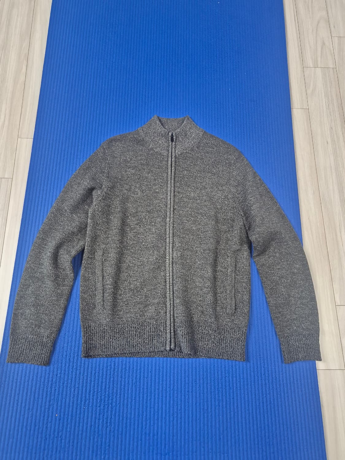 지오다노 니트 집업 95 (남녀공용) 상품이미지1