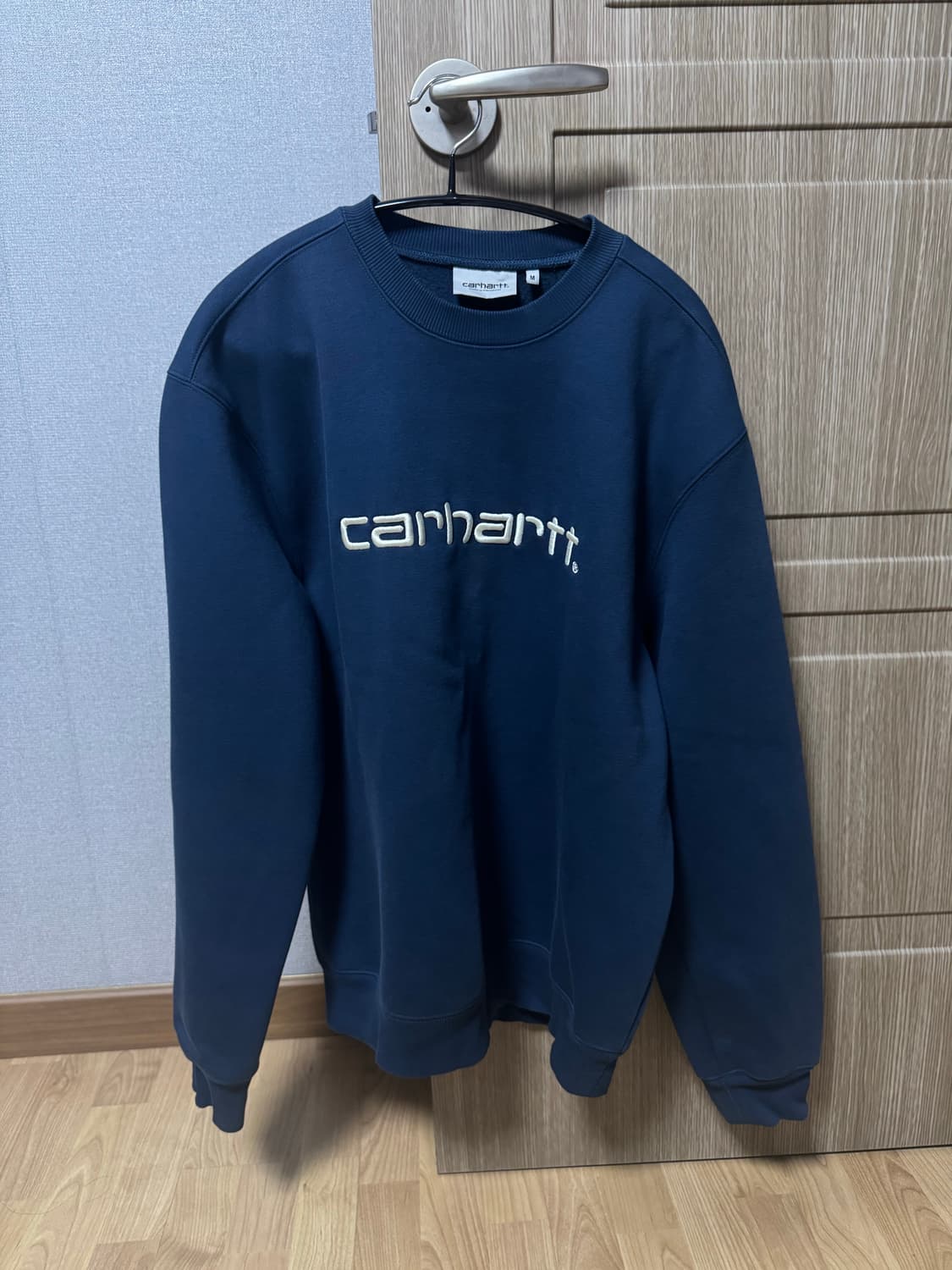 칼하트윕 맨투맨 상품이미지1