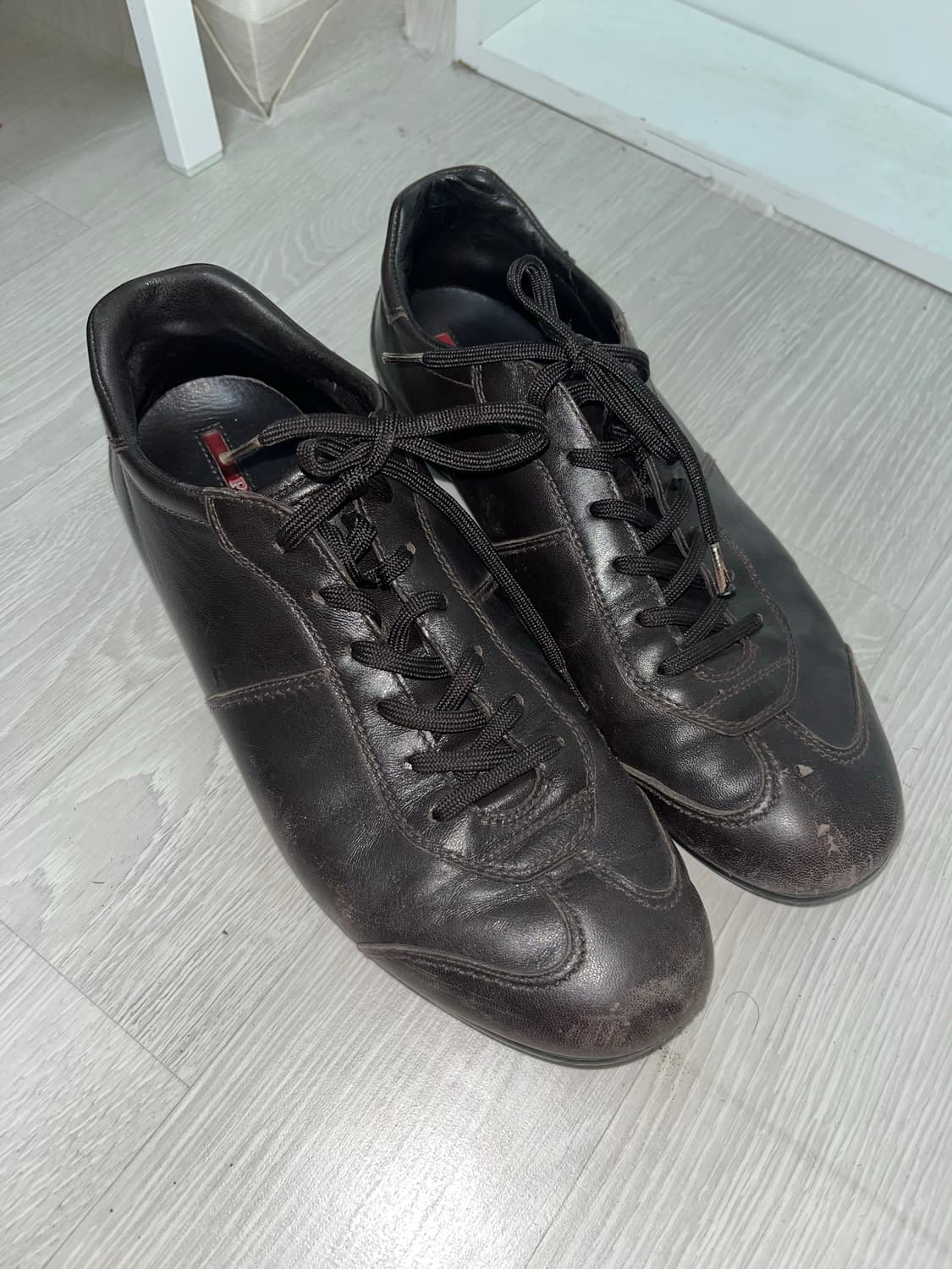 프라다 레더 스니커즈 브라운 7 1/2 상품이미지5