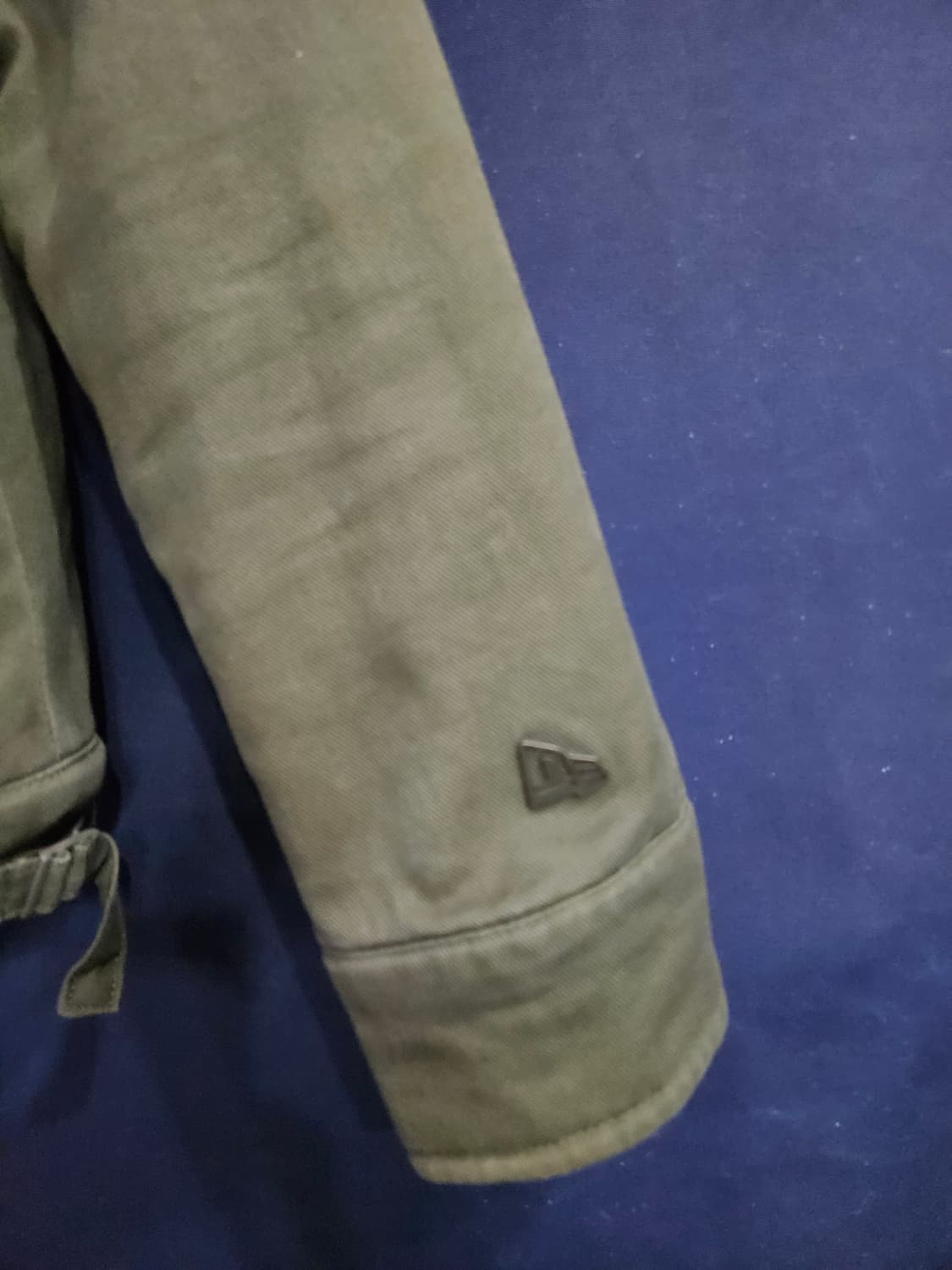 뉴에라 카키 남성 세미오버핏 105 데님 패딩자켓  상품이미지5