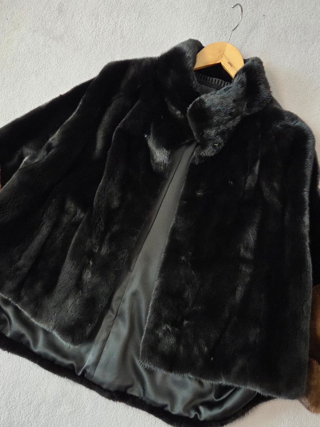 (66) BLACK NAFA 천연밍크 코트자켓
 상품이미지8