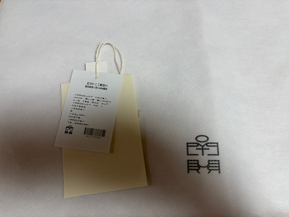 [2] 폴리테루 x 행크 블루 블랑카 1/2 티 로우 컷 화이트 상품이미지3