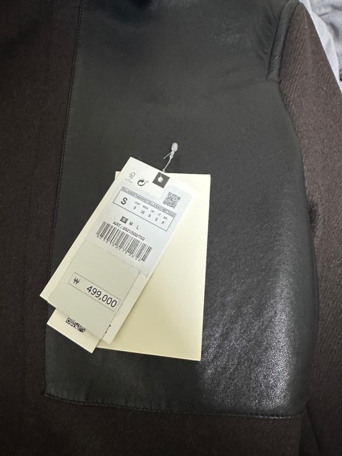 [S]자라x스튜디오니콜슨 레더 패치 코트 팝니다.  상품이미지4