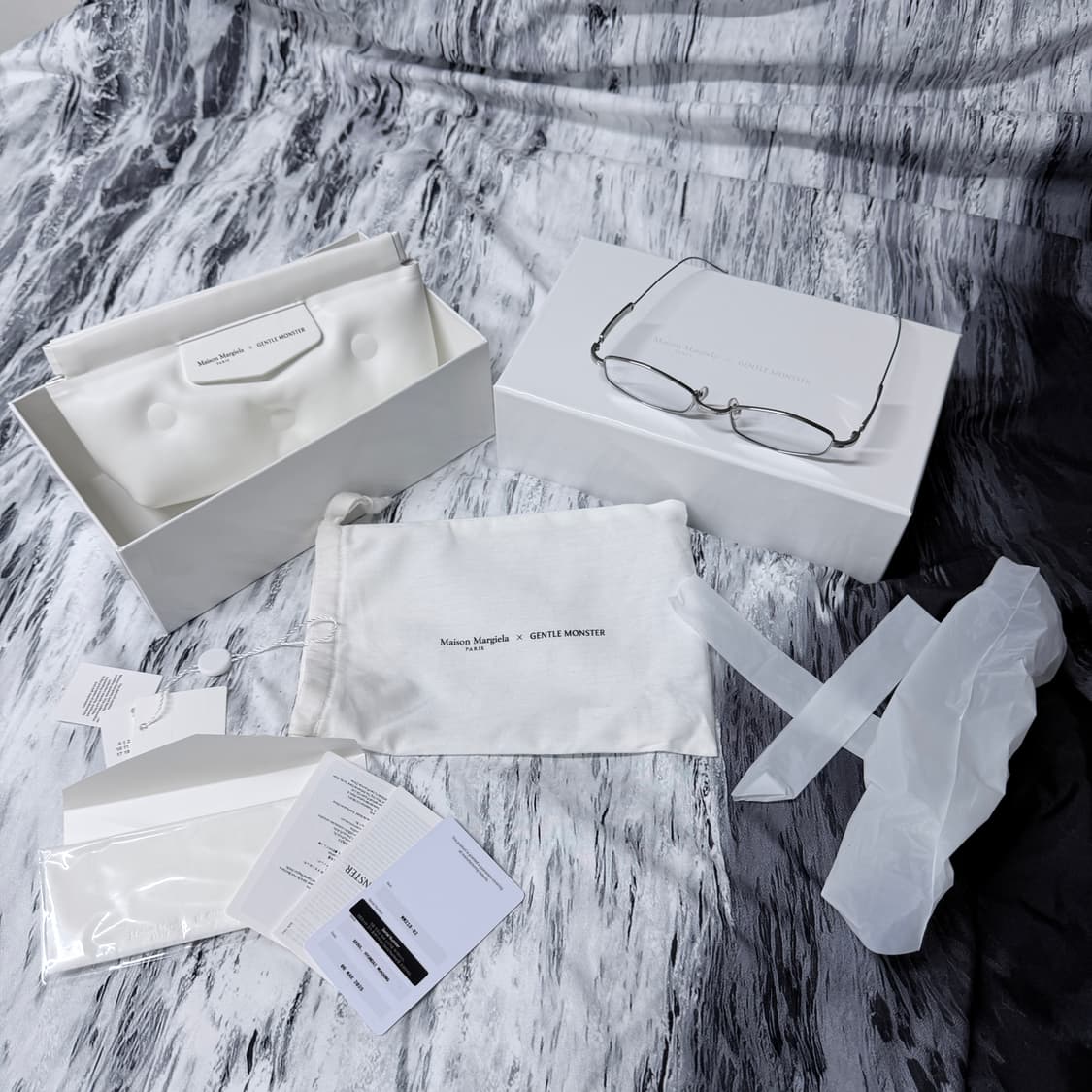 [OS] 젠틀 몬스터 x 메종 마르지엘라 MM218 실버 클리어 상품이미지1