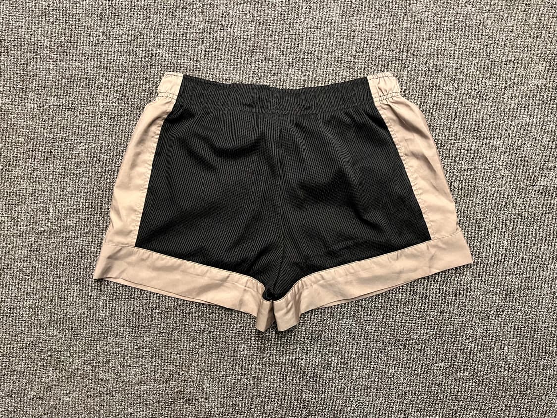 [28~30] 나이키 스포츠웨어 우먼 반바지 M  상품이미지3