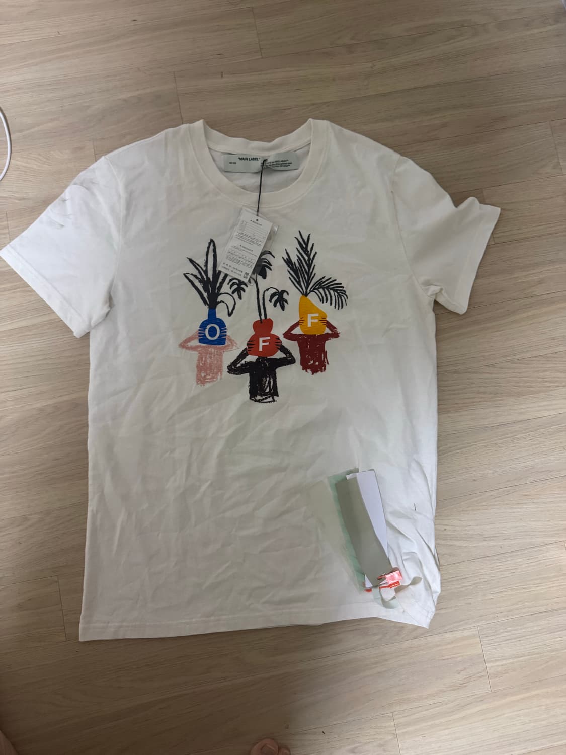 오프화이트 티셔츠 상품이미지1