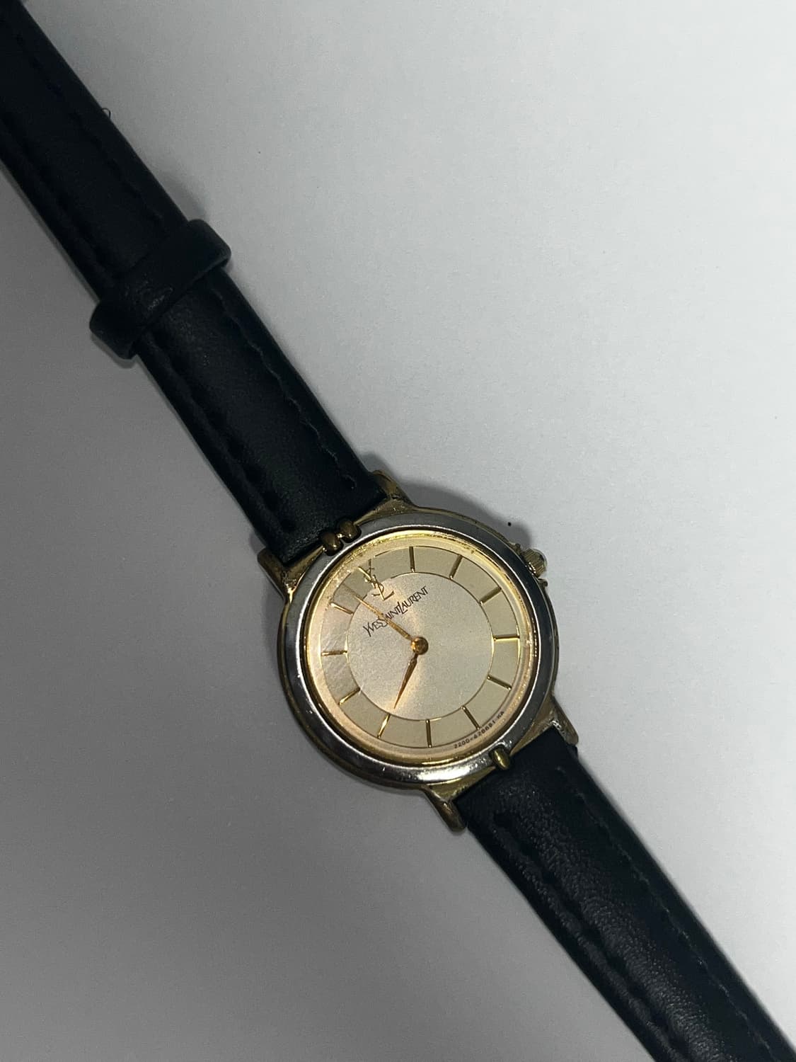 입생로랑 빈티지 손목 시계 상품이미지2