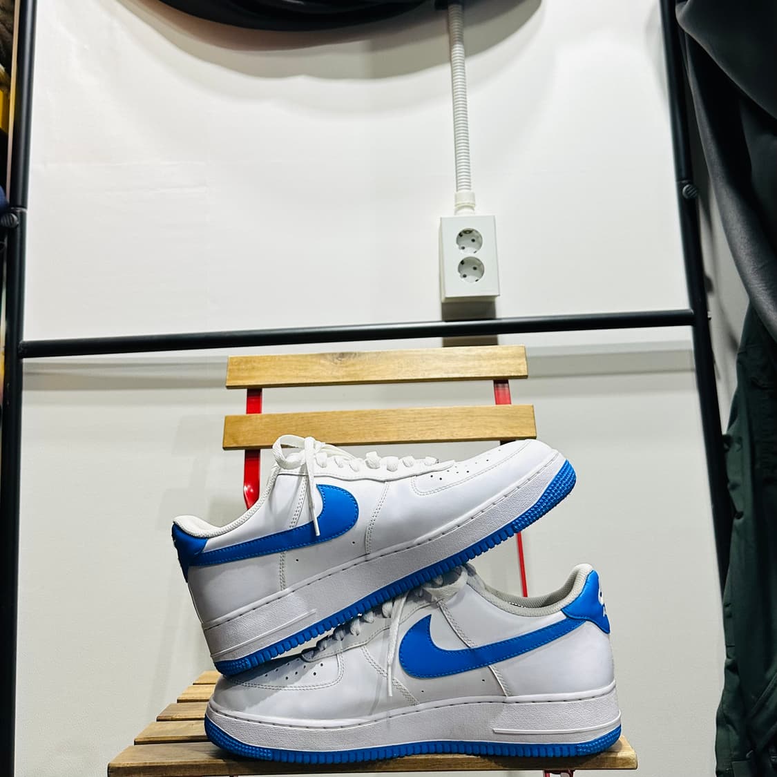 300) 나이키 운동화 남성 남자 신발 에어포스1 흰/파 상품이미지7