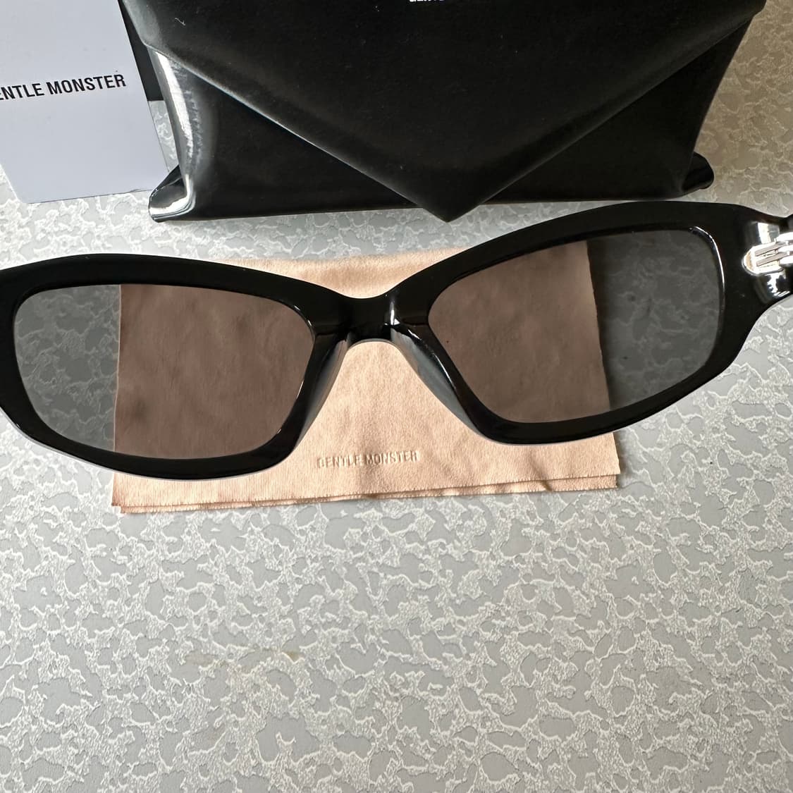 젠틀몬스터 타이단 tidan 상품이미지5