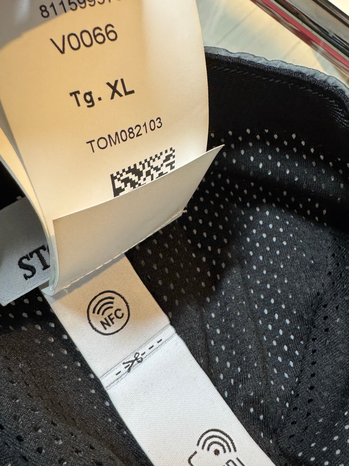 스톤아일랜드 나일론 볼캡 그레이 24FW 상품이미지4