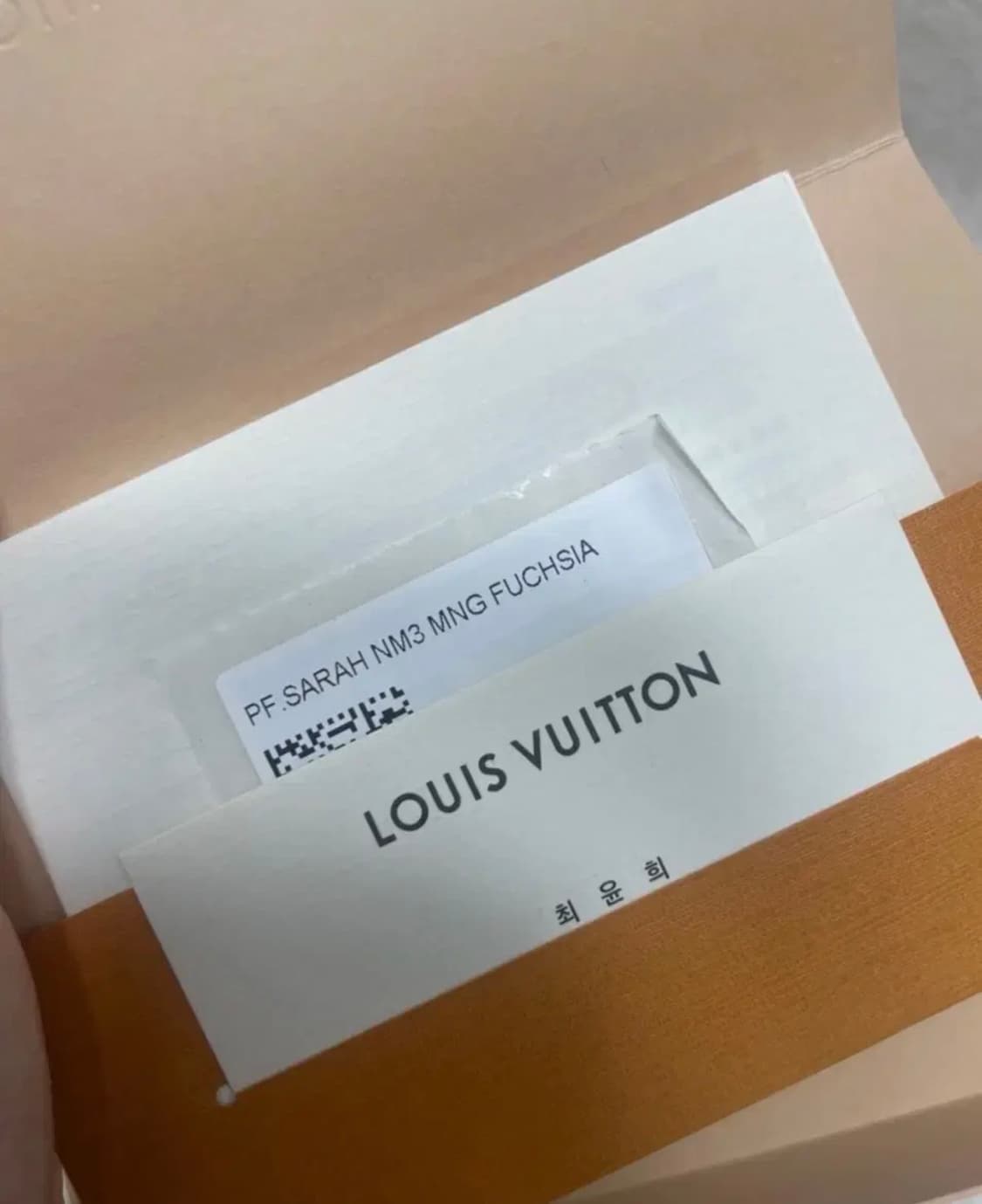 루이비통 사라 월렛 모노그램 푸시아 장지갑 상품이미지4