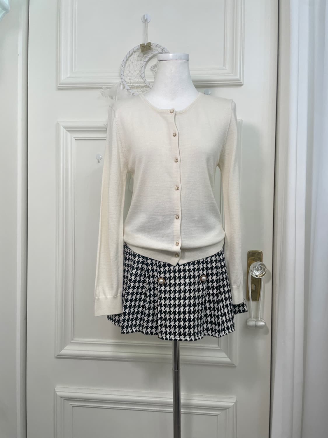 ivory flower button basic cardigan 상품이미지2