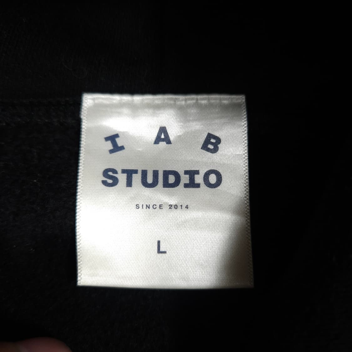 아이앱스튜디오 후드티 블랙 상품이미지4