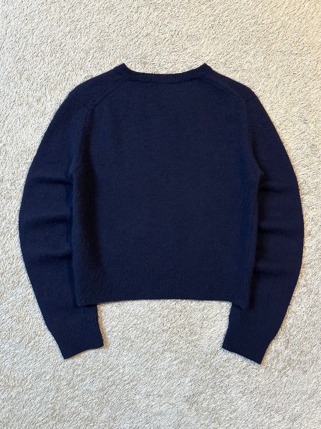 마르디 메크르디 라쿤 블렌드 브이넥 하트로고 울 니트 네이비 상품이미지3