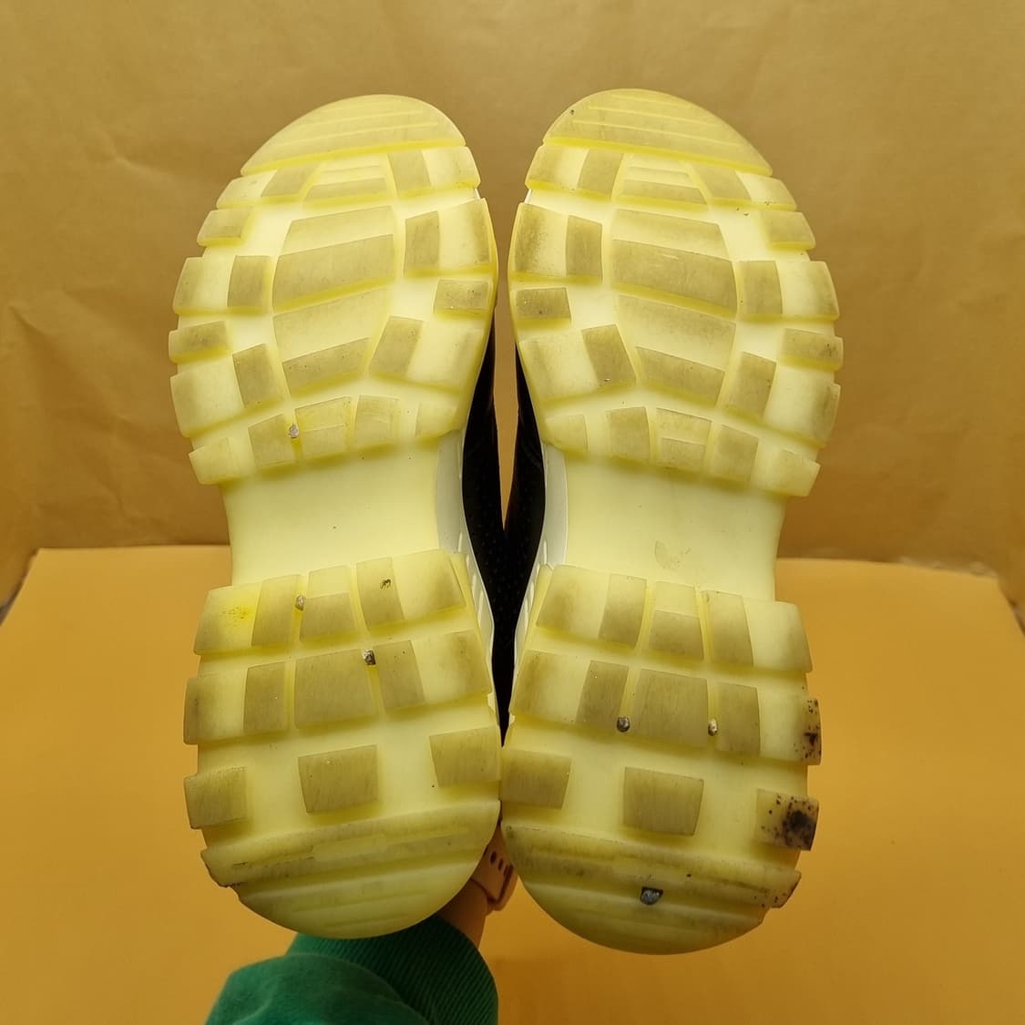 푸셀라 펀칭가죽 스니커즈 실사이즈235 굽6. 상품이미지4