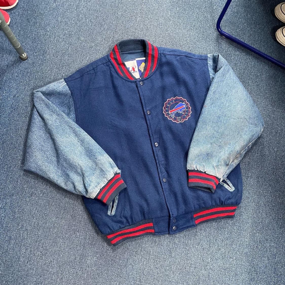 90s LOGO Athletic Buffalo Bills Jacket 상품이미지8