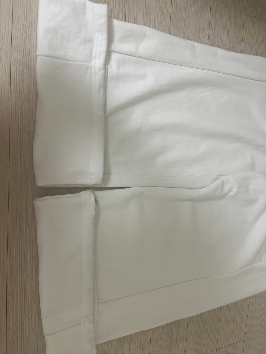 므넴 핀턱 로고 조거 팬츠 화이트  상품이미지5