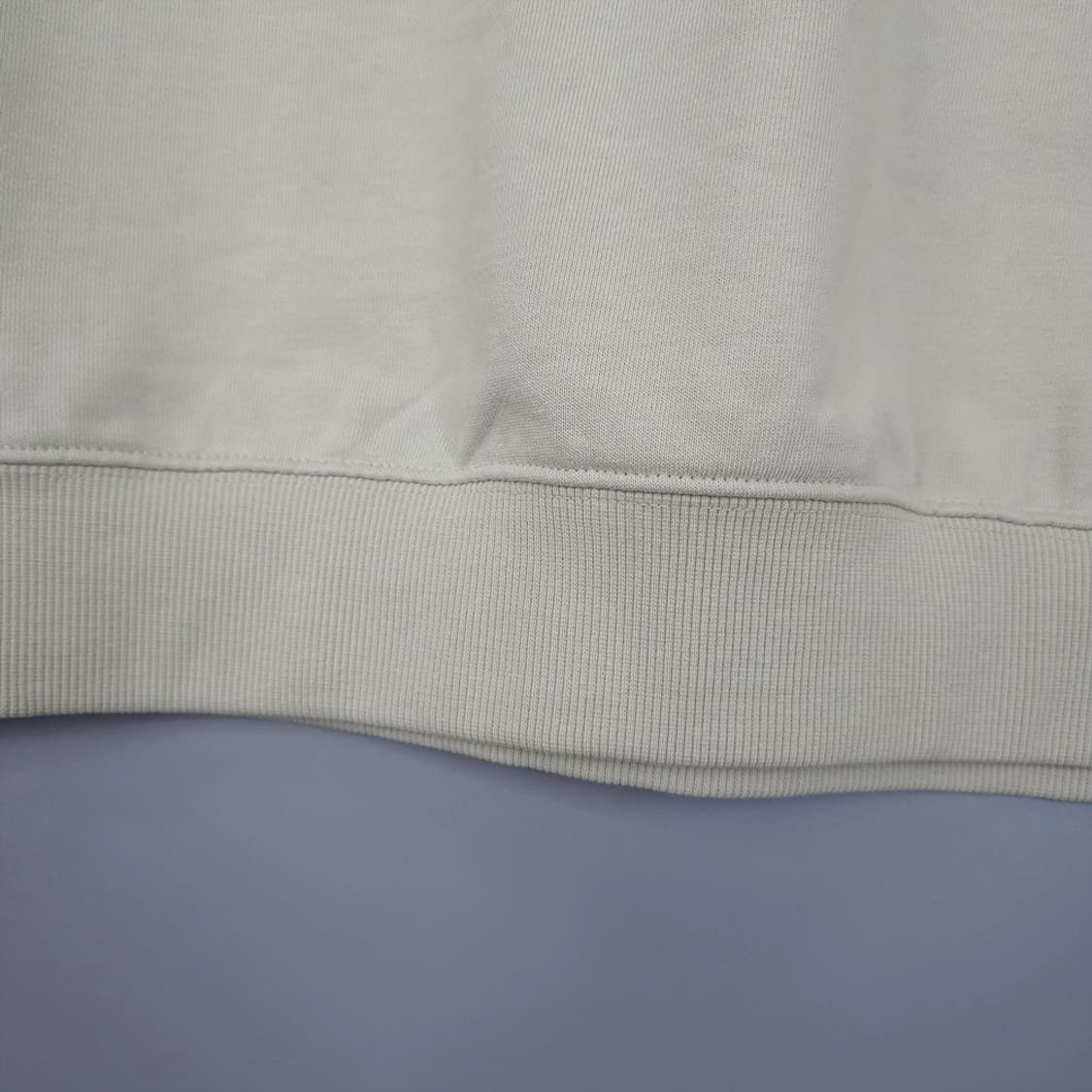 던스트 Dunst 유니섹스 모크넥 로고 크리즈 스웻셔츠 M 상품이미지4