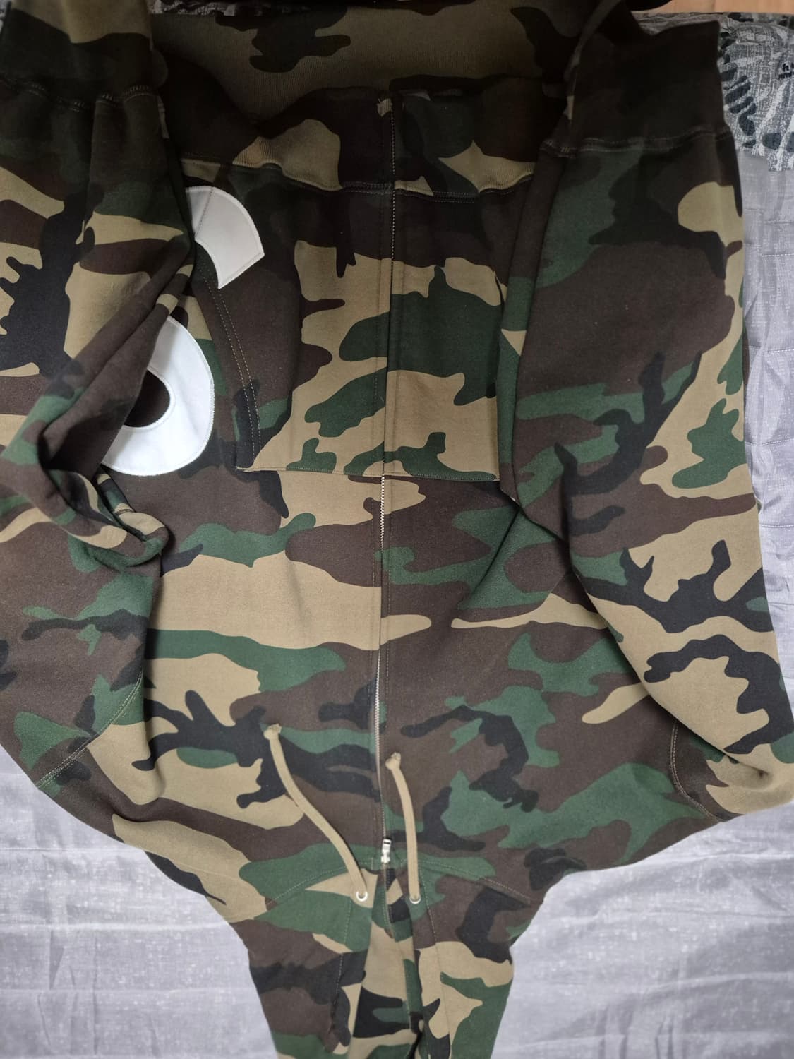 (새상품) 슈프림 25ss 빅로고 카모 후드집업 xl  상품이미지3