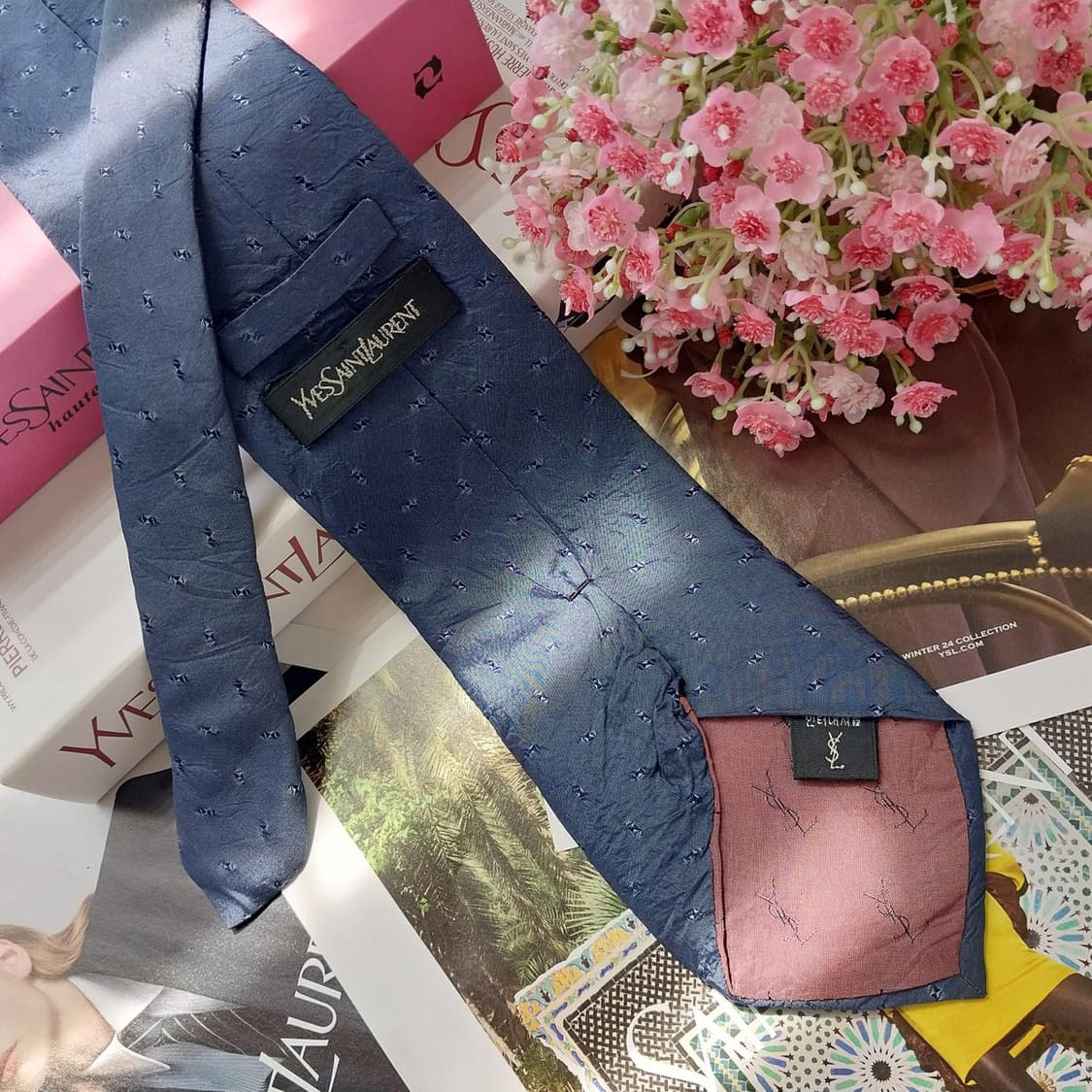 입생로랑 네이비 입체 패턴 넥타이 9.2cm A+~A등급 K2634 상품이미지4