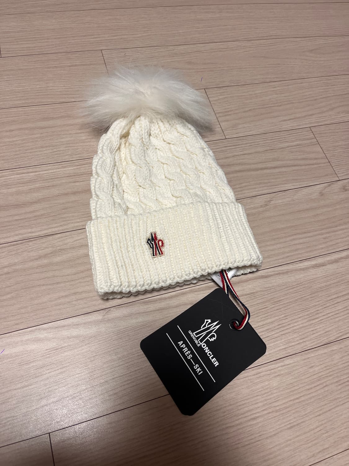 몽클레어 니트모자 폼폼 비니 스키모자 상품이미지1