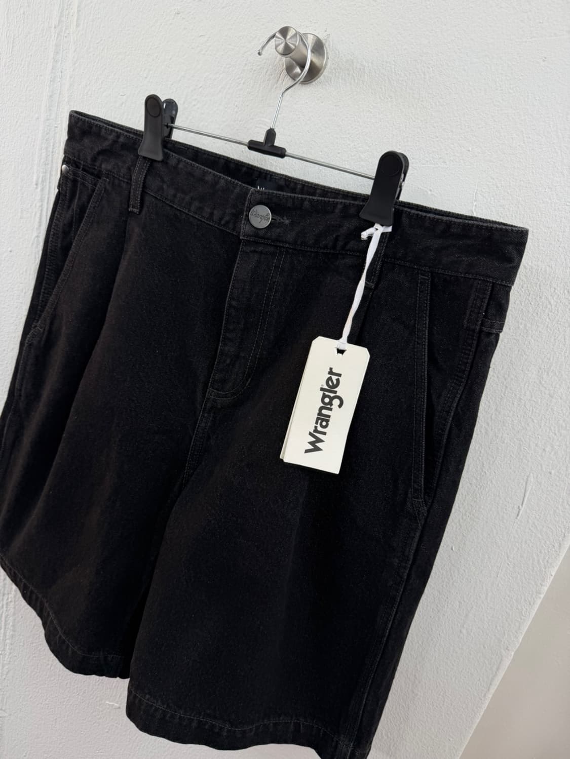 랭글러 버뮤다 흑청 데님 반바지 상품이미지3