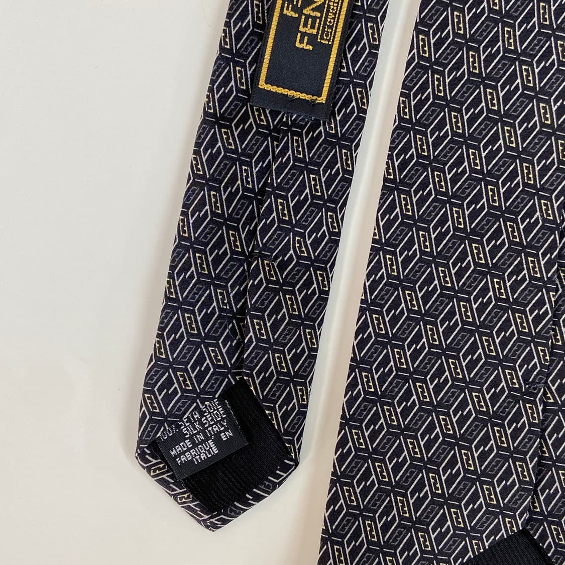 펜디 (FENDI) FF 모노그램 정품 명품 블랙넥타이 상품이미지6