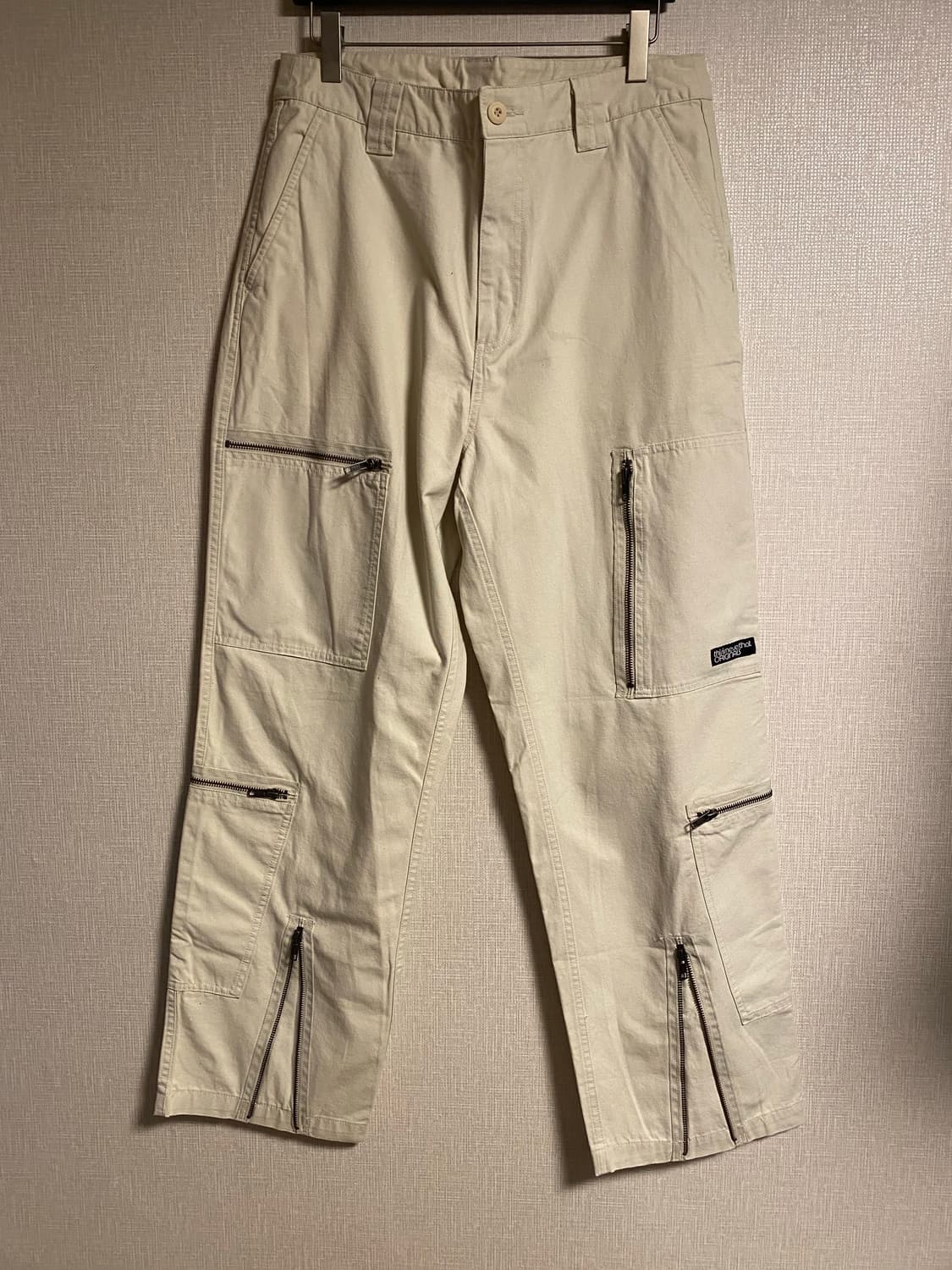 Thisisneverthat 지퍼팬츠 상품이미지1