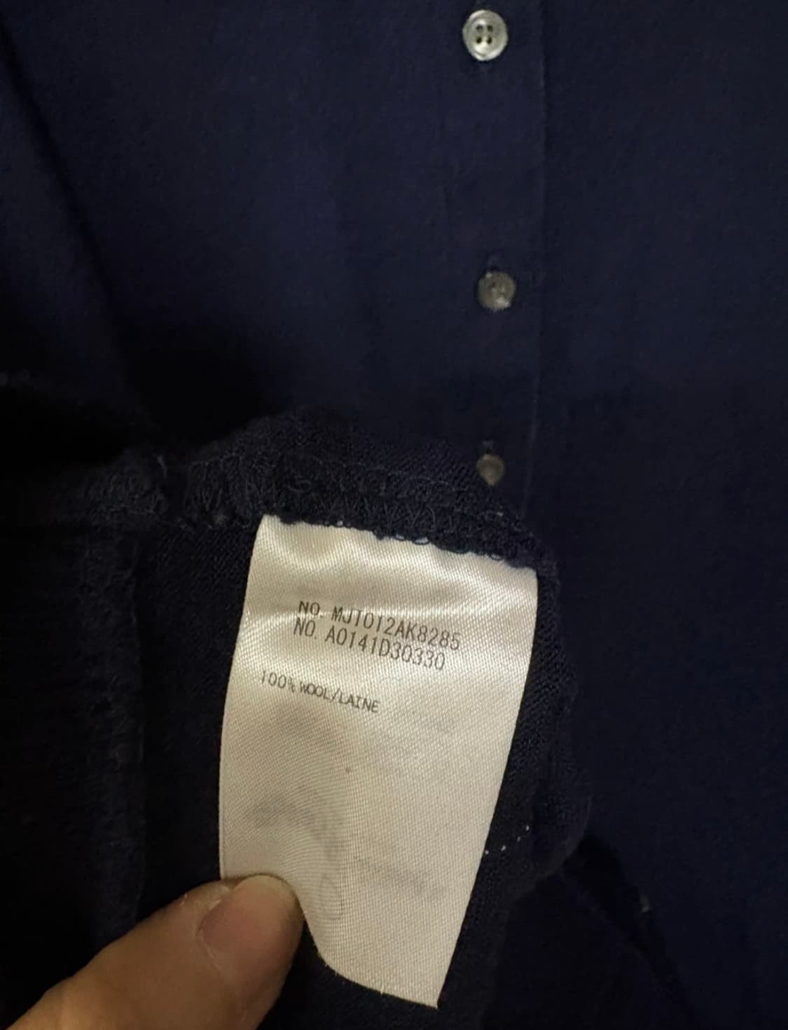톰브라운 후면 버튼 니트 네이비 3사이즈 상품이미지6