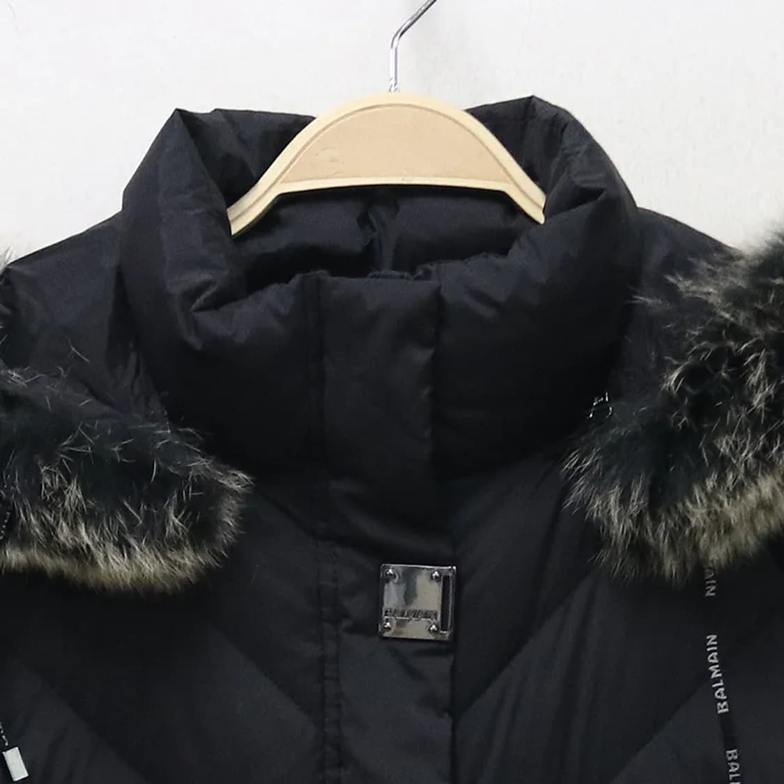 발망 브이컷 다운 패딩  60803 상품이미지3