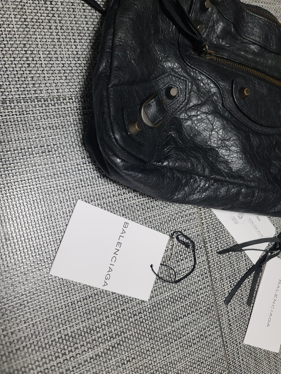 발렌시아가 퍼스트백 모터백 르시티 퍼스트백 숄더백 블랙 상품이미지6