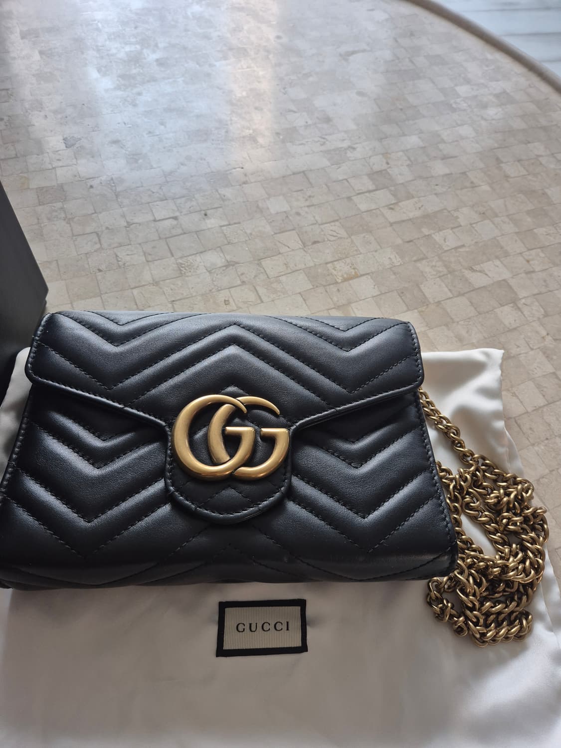 구찌 마몽 마틀라세 쉐브론 레더 미니 체인백 상품이미지3