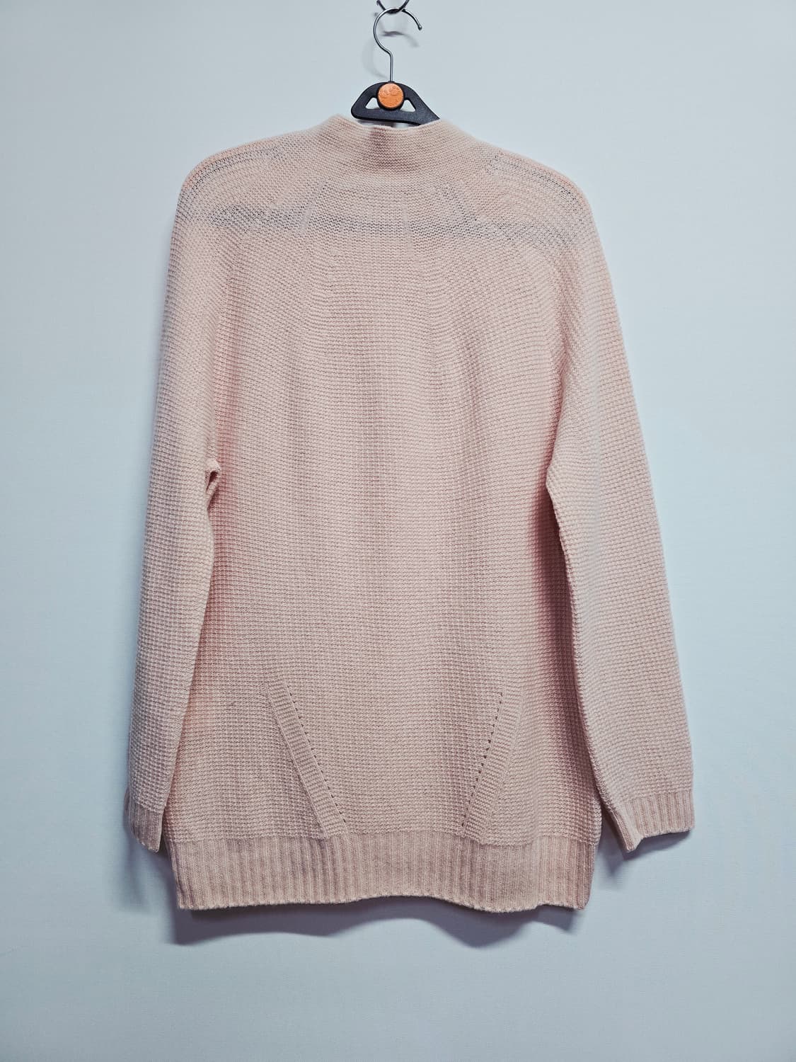 더아이잗 핑크색 모100%니트 스웨터 상품이미지5