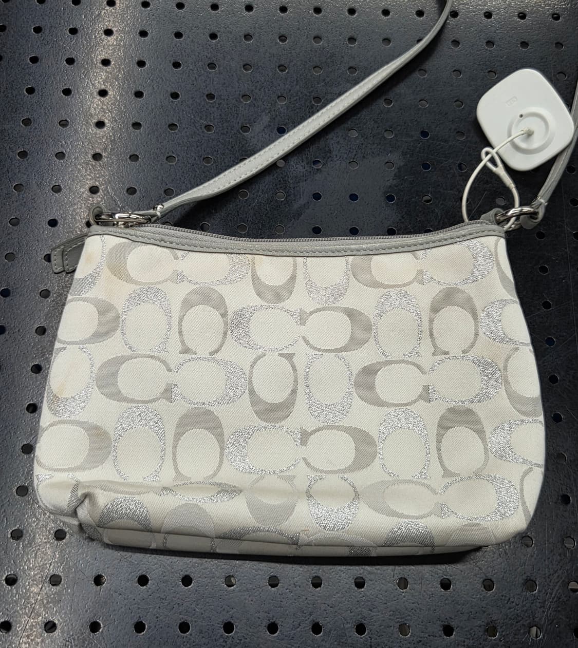 Coach 코치 아이보리 그레이 크로스백 상품이미지5