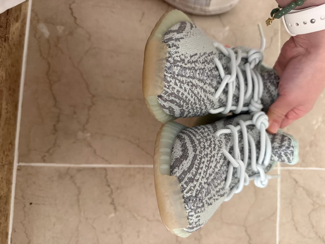 아디다스 이지부스트 230 상품이미지2