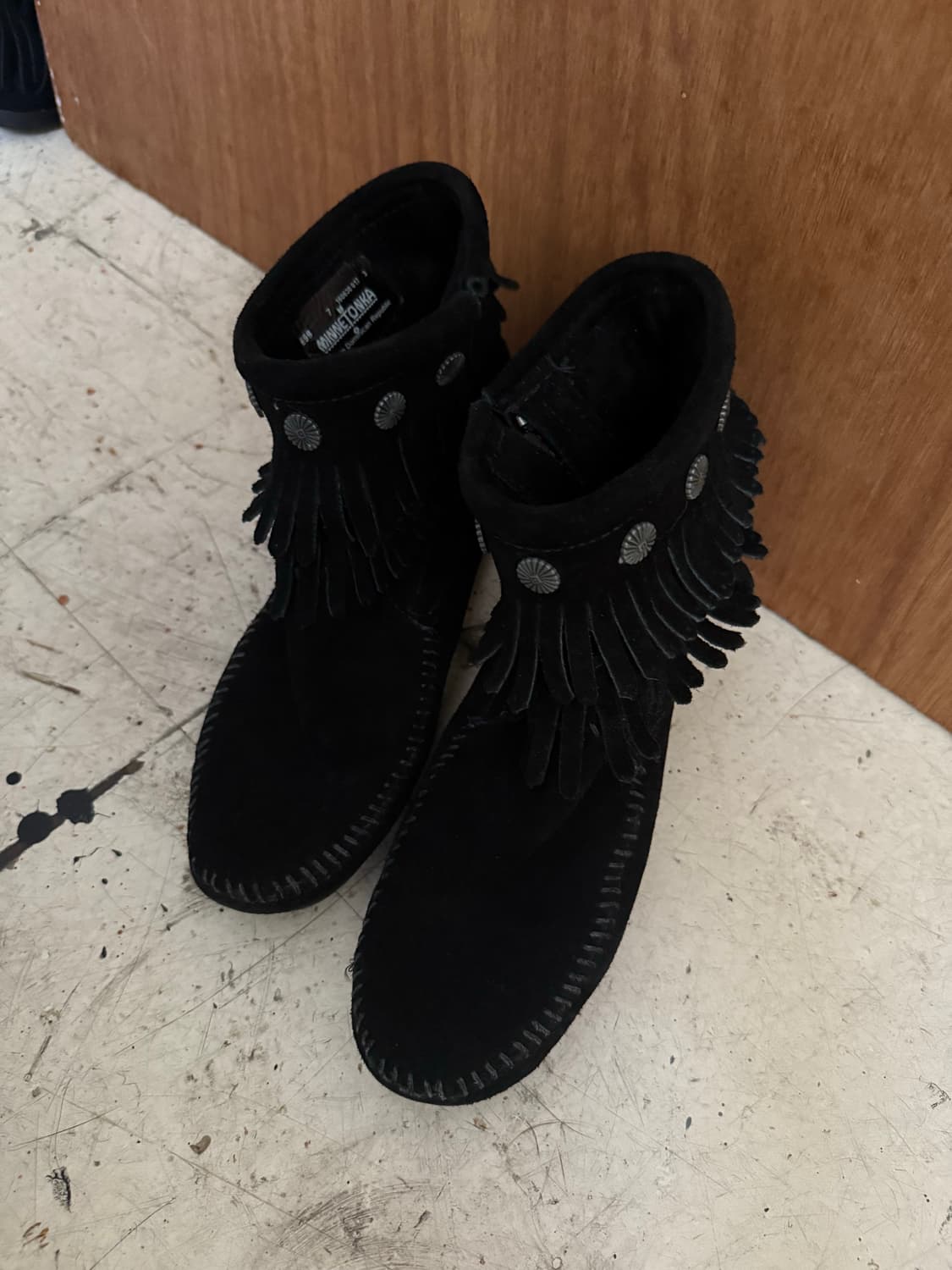 MINNETONKA  fringe suede boots 상품이미지5