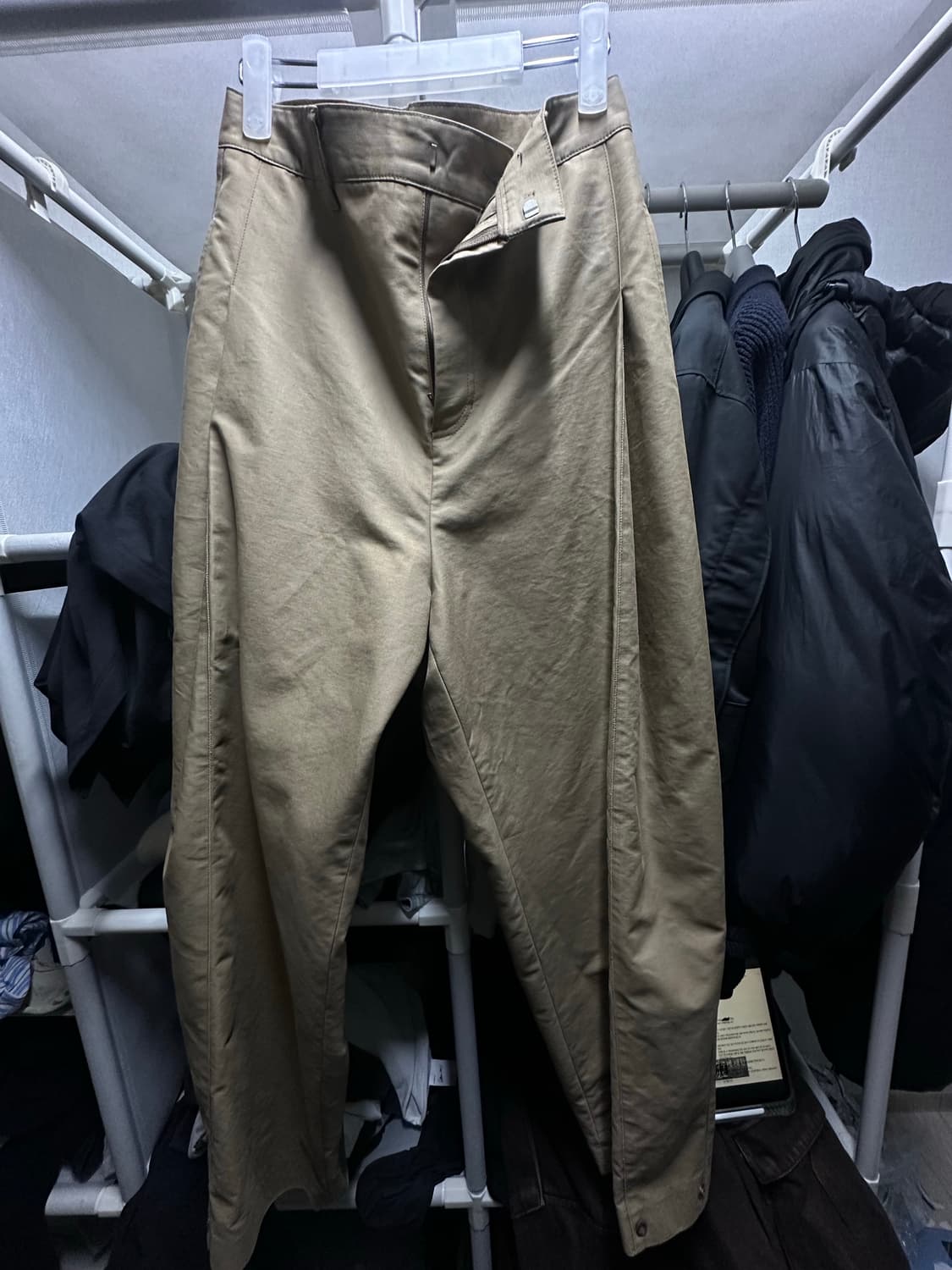 아모멘토 가르송 스트랩팬츠 상품이미지1