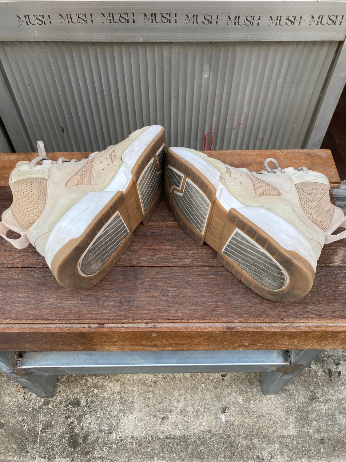 MM6  메종마르지엘라 하이탑 스니커즈 상품이미지4