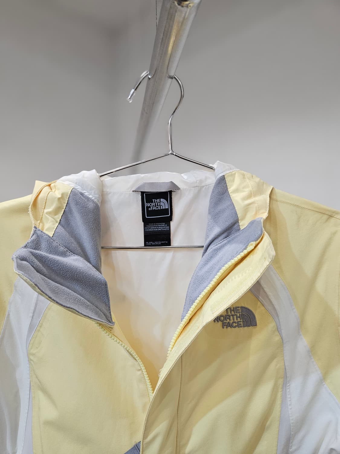 노스페이스 경량 바람막이 자켓 상품이미지4