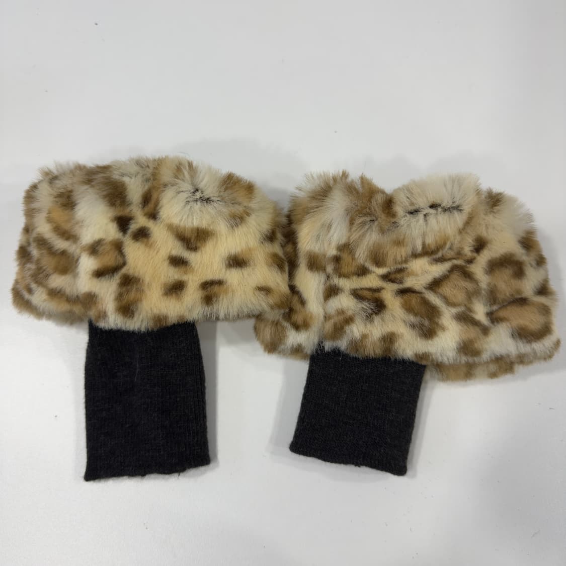 leopard fur hand warmer 상품이미지1