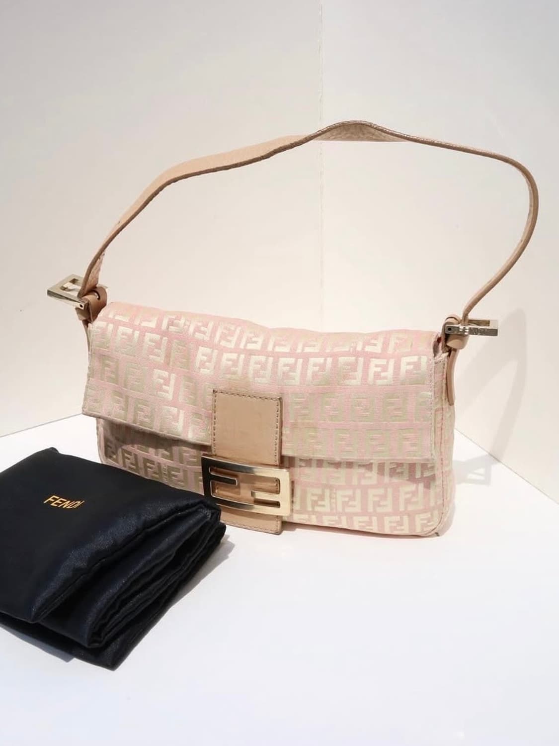 FENDI zucca baguette bag 펜디 쥬카백 상품이미지1