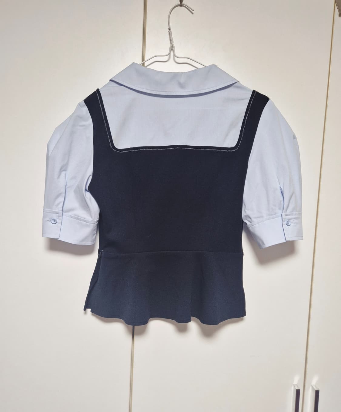 LINE 라인어디션 뷔스티에 퍼프 페플럼 블라우스 상품이미지4