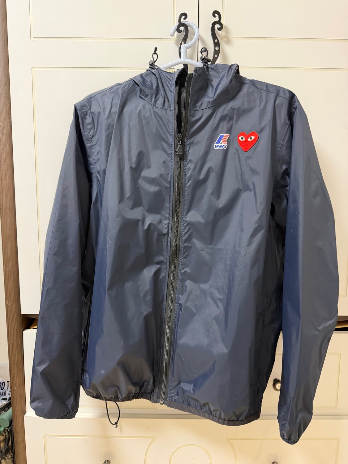 꼼데가르송 바람막이 M사이즈 판매합니다! 상품이미지3