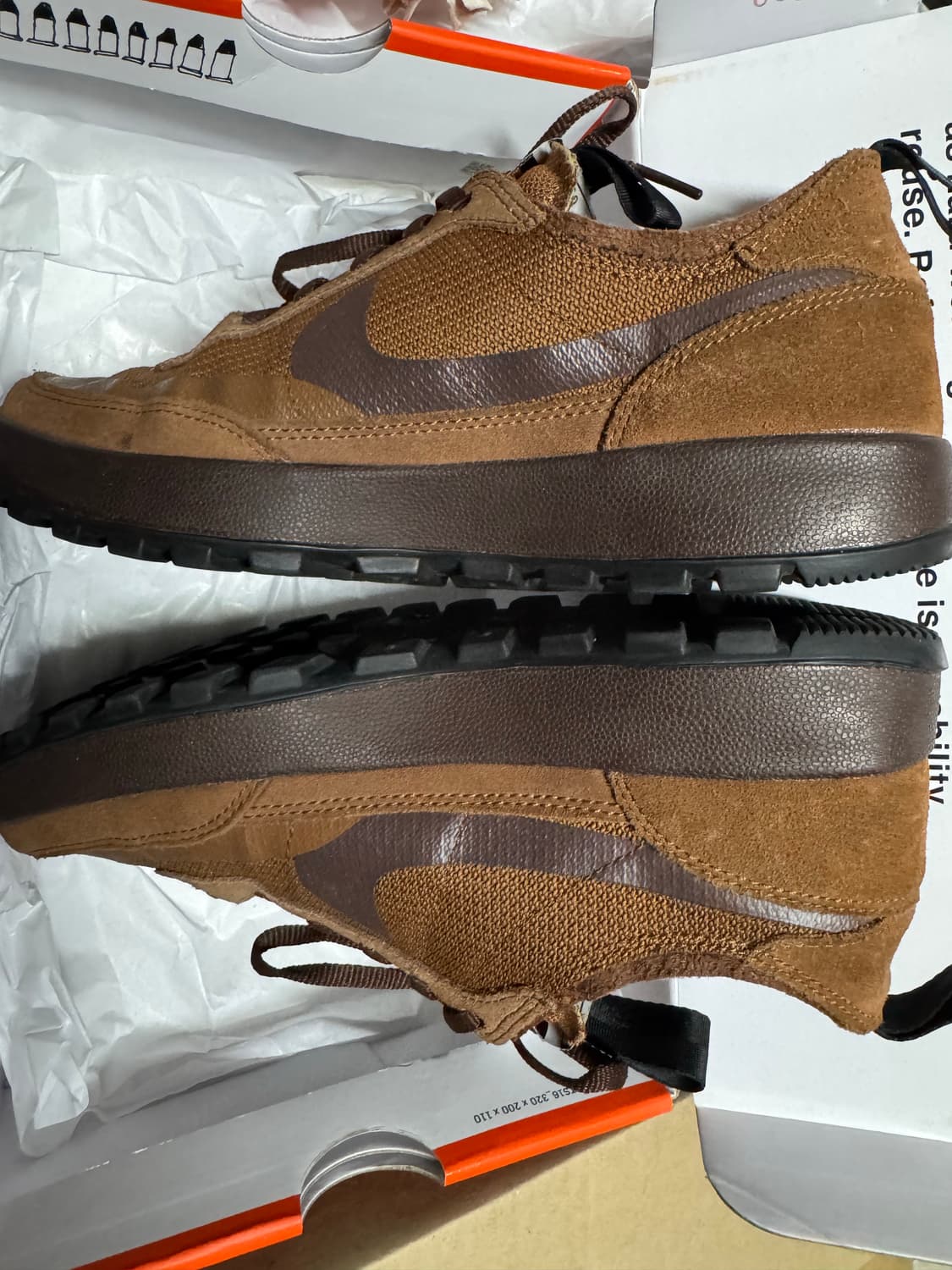 나이키 x 톰 삭스 제너럴 퍼포즈 슈 브라운 265 상품이미지2