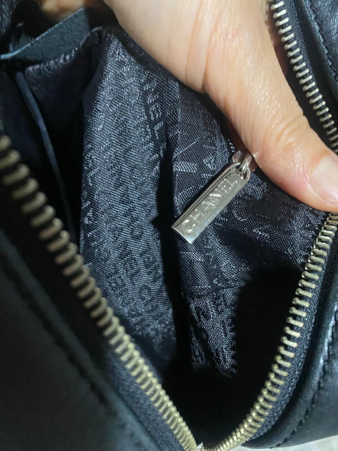 퀼팅 리얼가죽 토트백 블랙 상품이미지6