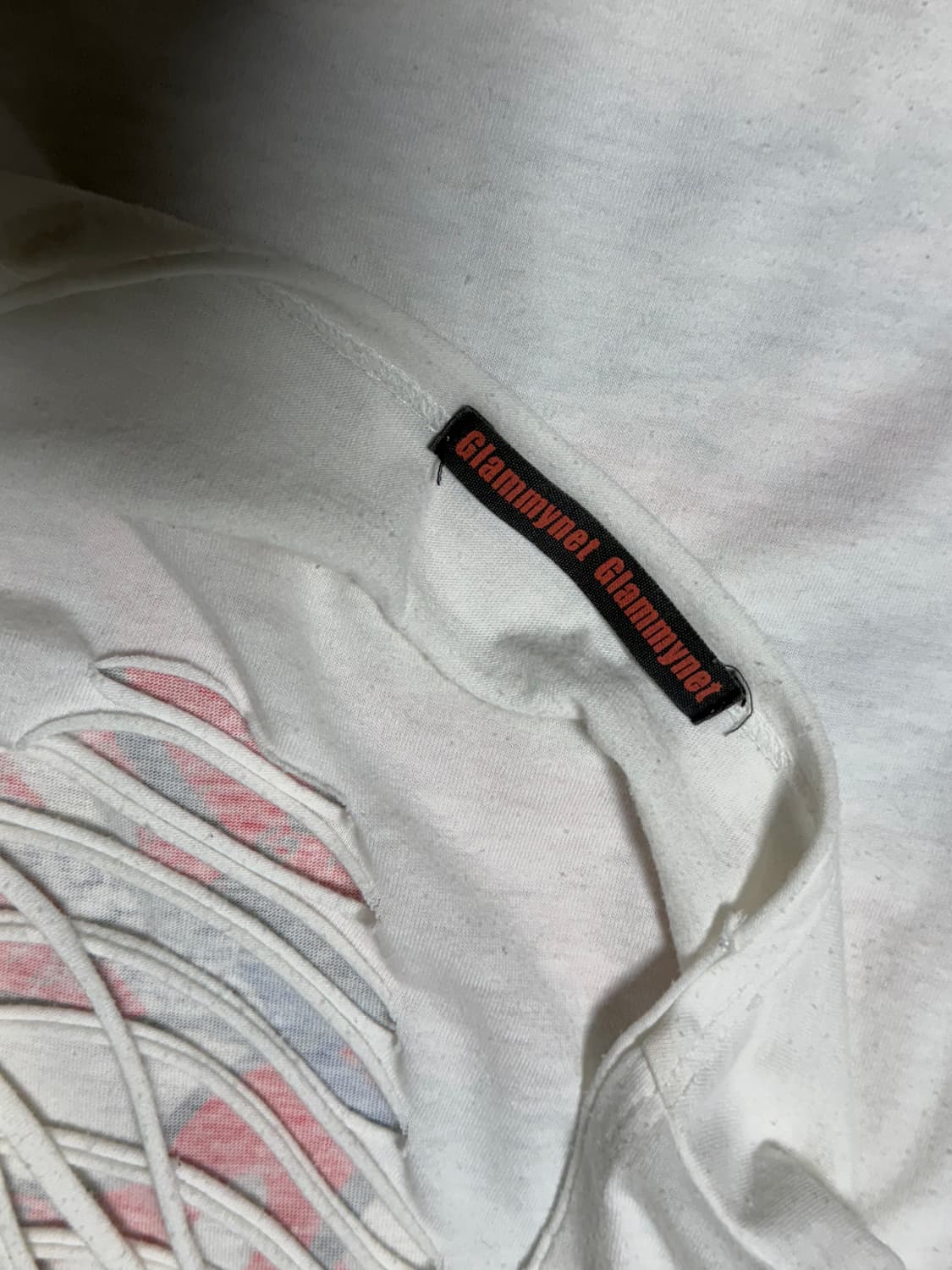 Glammynet Punk Cut T-Shirt 상품이미지3